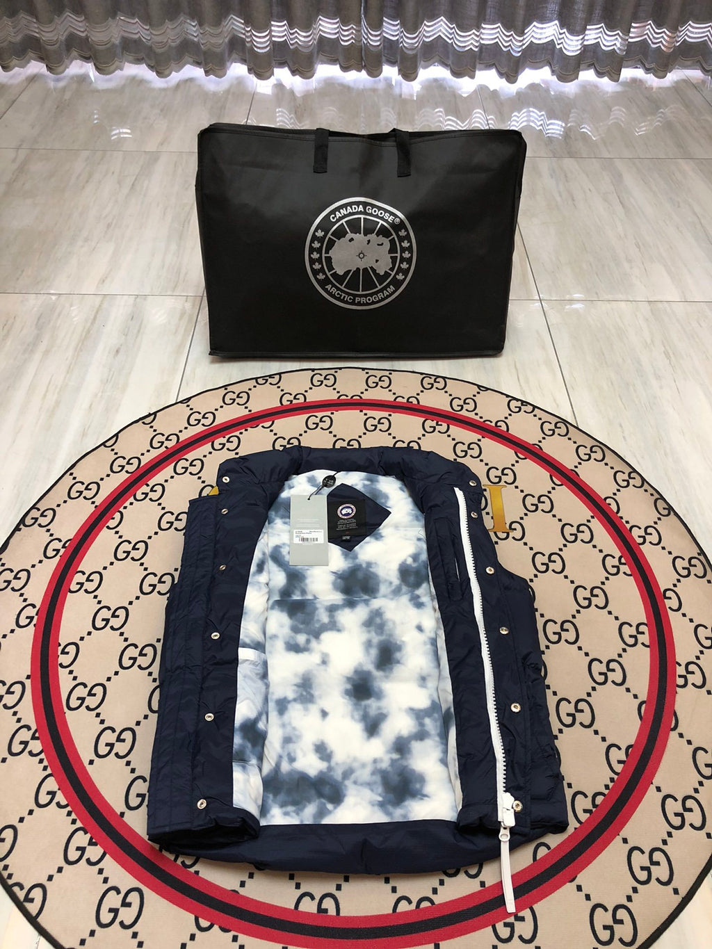 Canada Goose Quilted Navy Blue Snap-Front Puffer Vest