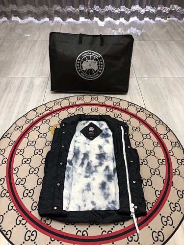 Canada Goose Quilted Black Snap-Front Puffer Vest