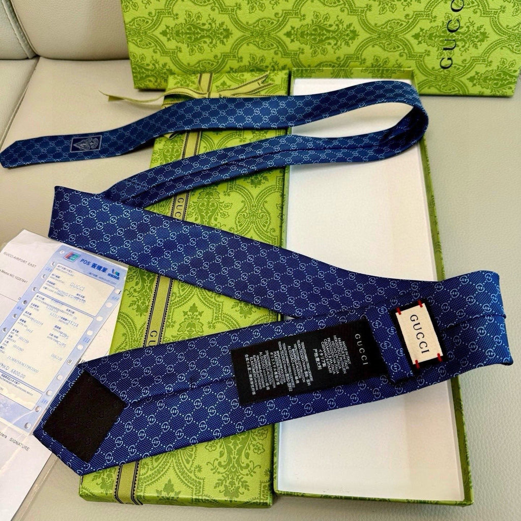 Gucci Style Men's GG Diamond Jacquard Silk Tie