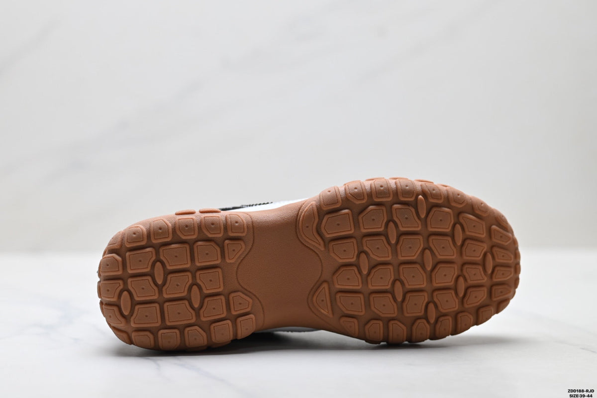 Timberland Black Rugged Low Sneaker