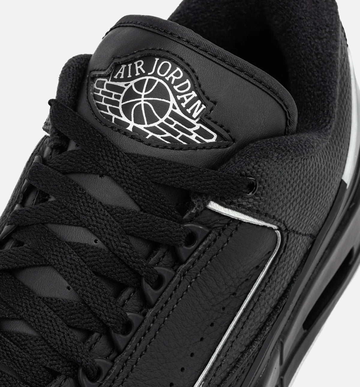 Air Jordan 23 - Men's Lifestyle Sneaker (Black/Metallic Silver)