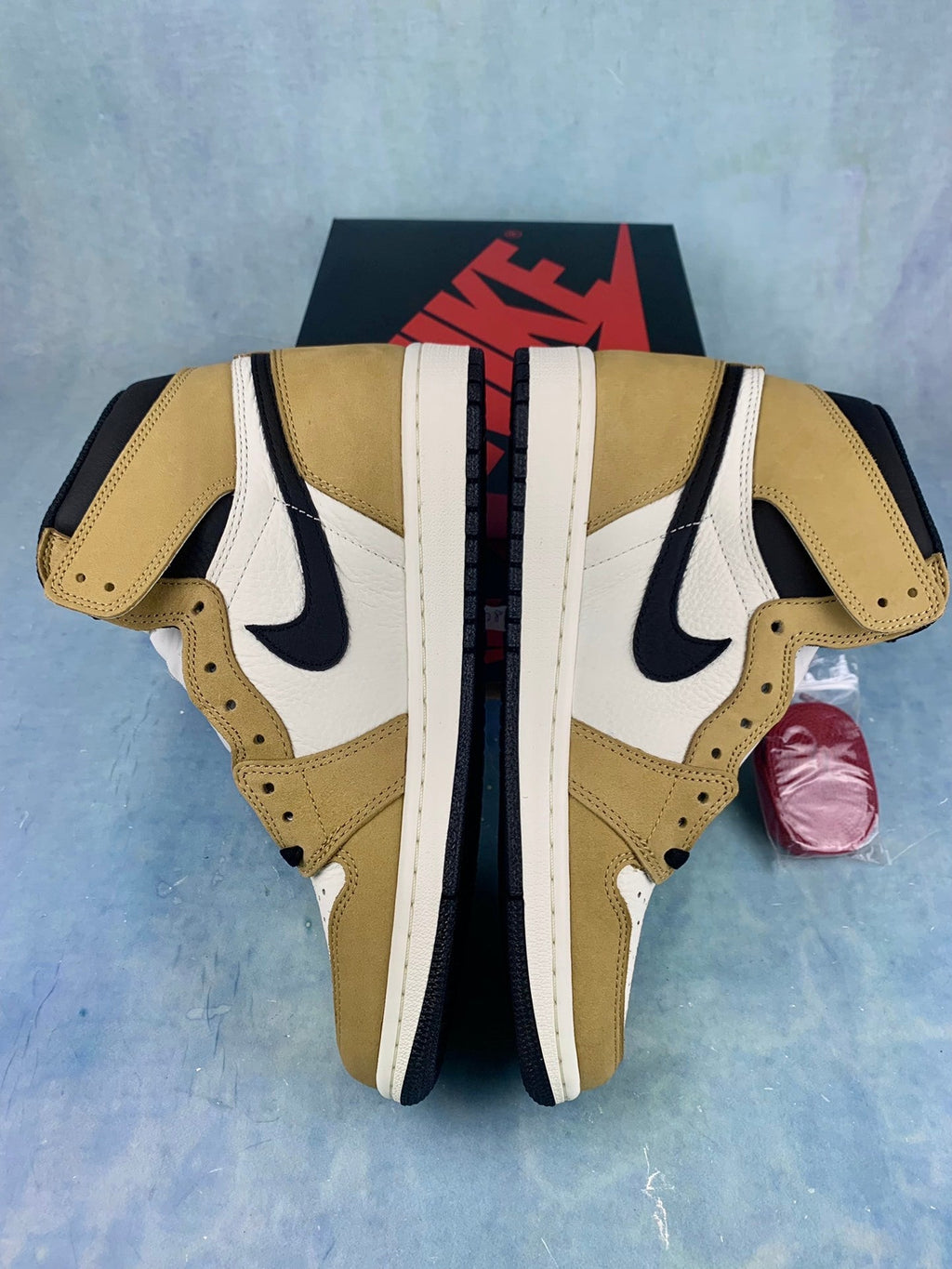 Air Jordan 1 High - Unisex Sneakers Style 26