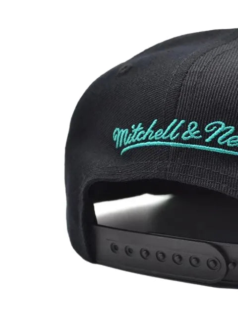 Mitchell & Ness x NBA Vancouver Grizzlies Hardwood Script 2.0 baseball cap