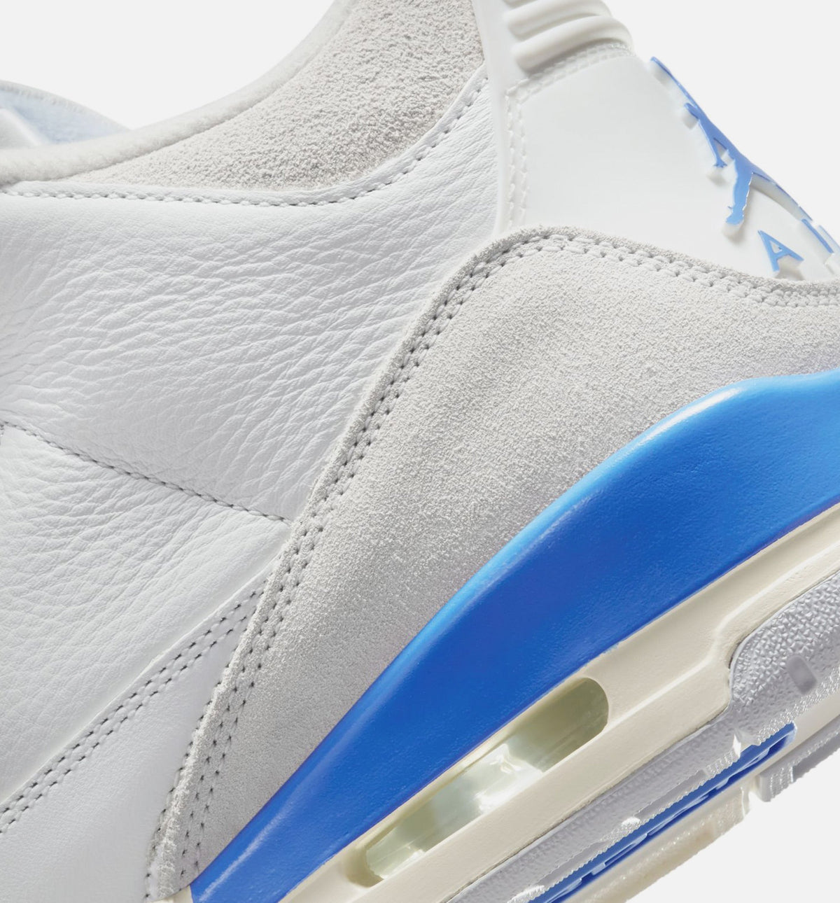 Air Jordan 3 Retro Mens Lifestyle Shoe - Summit White/Hydrogen Blue/Legend Blue