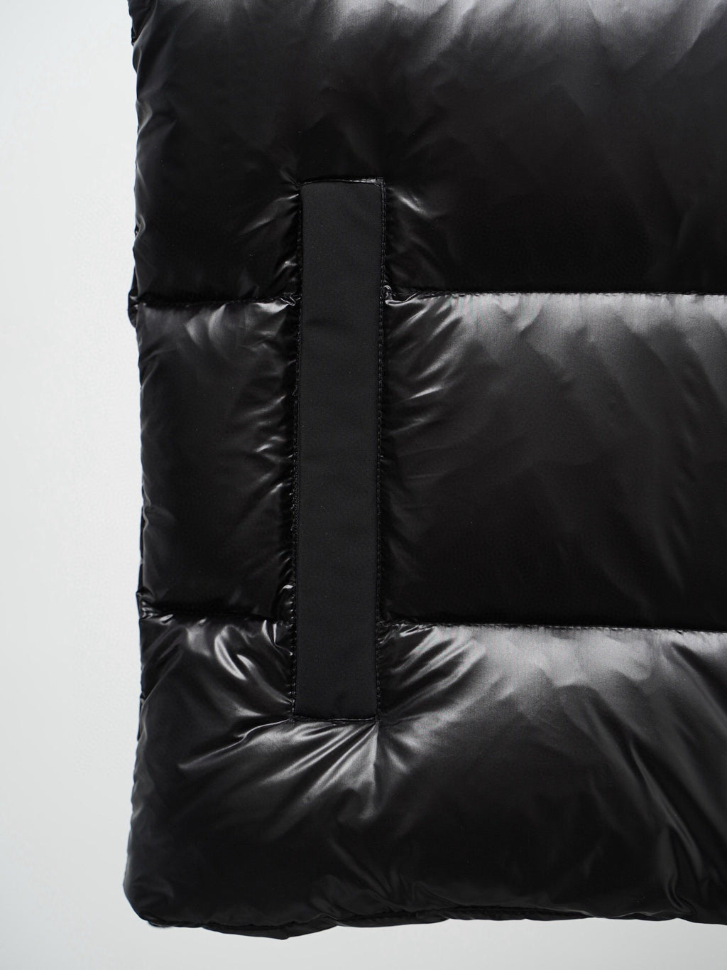 Moose Knuckles Black Quilted Zip-Front Puffer Vest