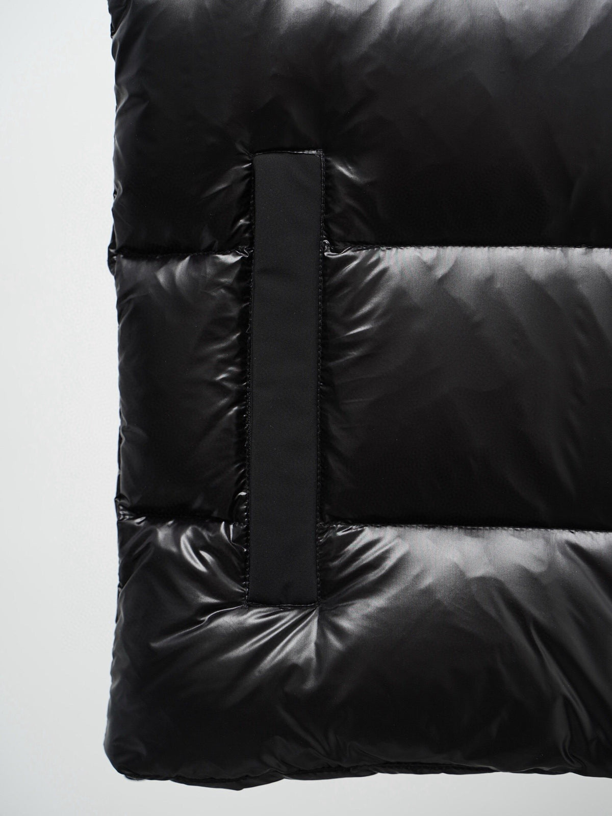 Moose Knuckles Black Quilted Zip-Front Puffer Vest