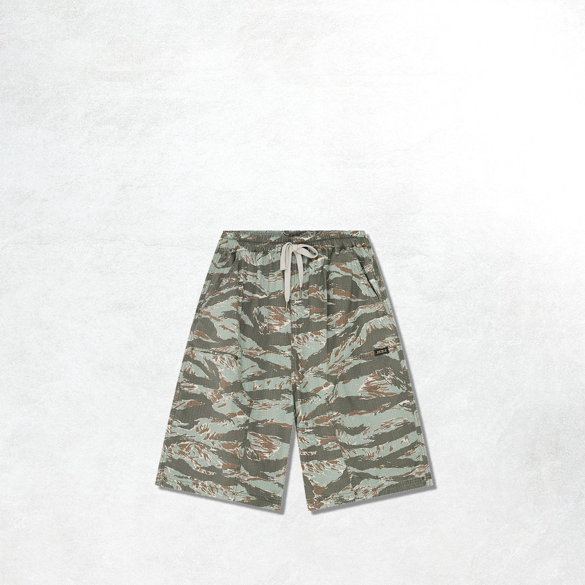 Deus Unforseen Short: Ground Cover Green