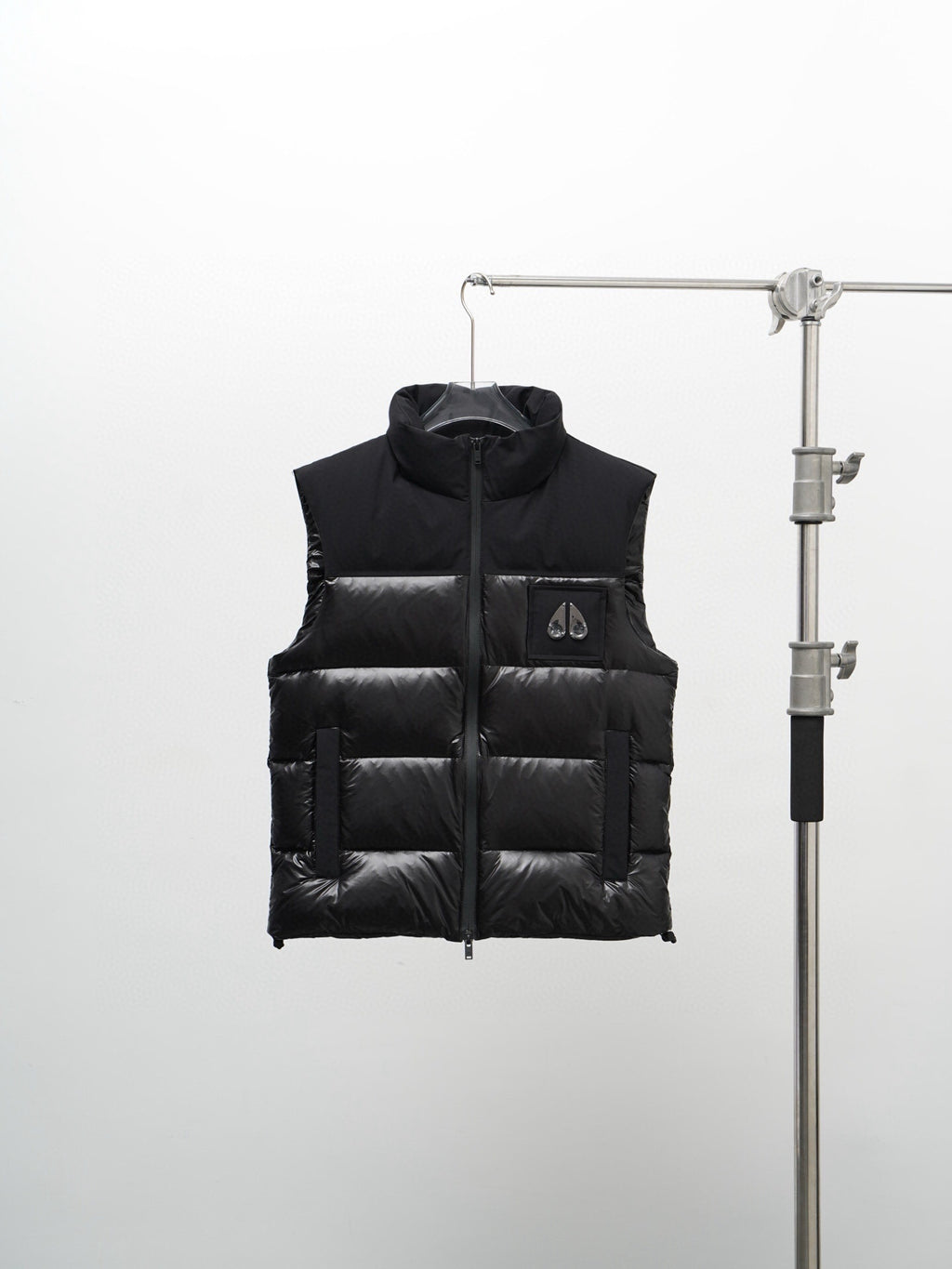 Moose Knuckles Black Quilted Zip-Front Puffer Vest