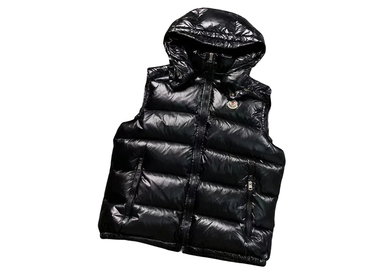 Moncler Bormes Gilet in Black