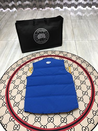 Canada Goose Quilted Royal Blue Snap-Front Puffer Vest