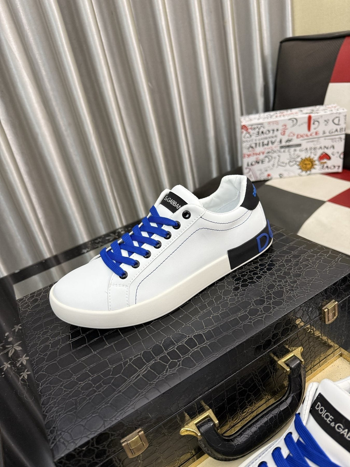 Dolce & Gabbana White Low-Top Sneakers with Blue Laces