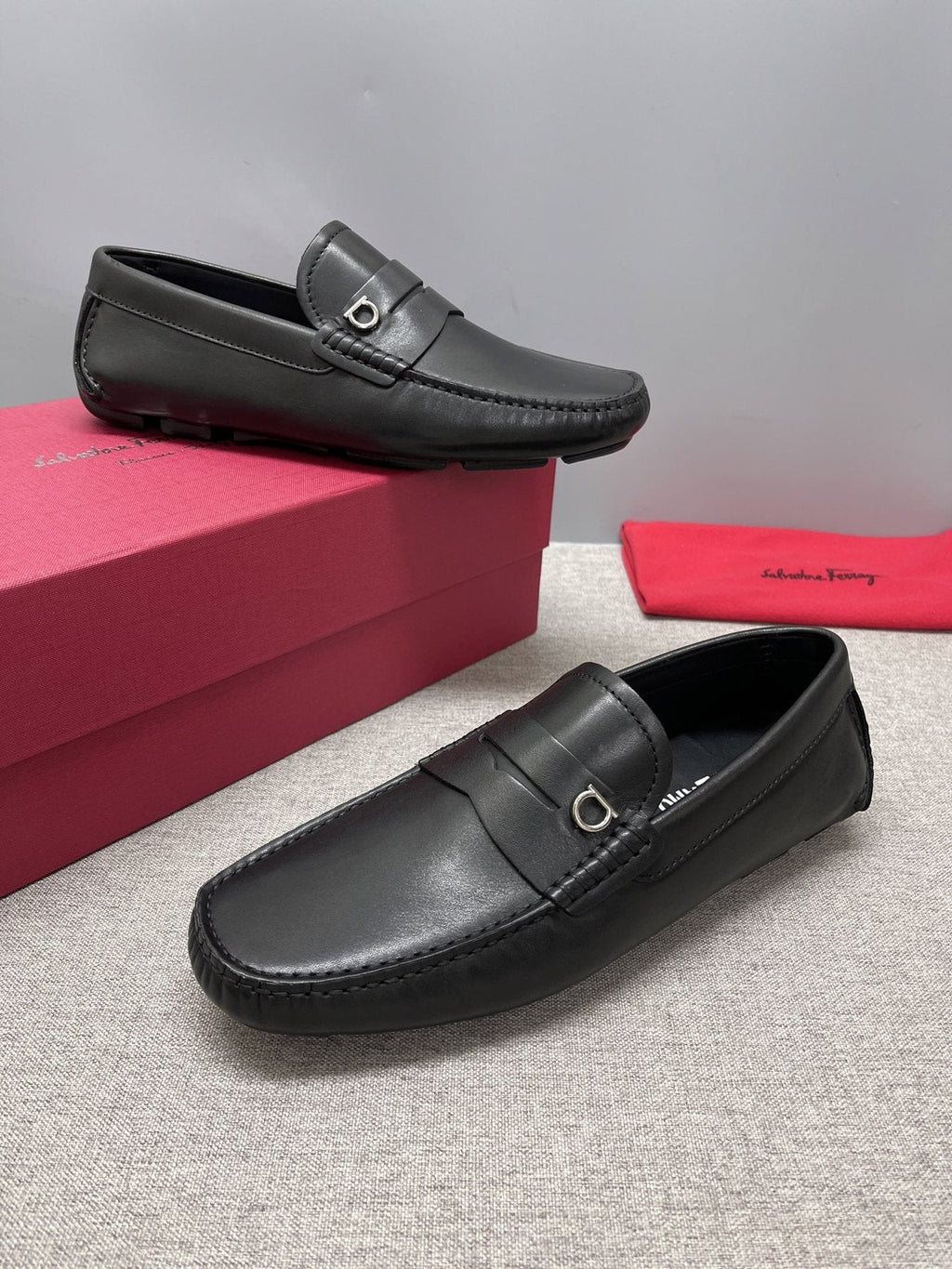 Ferragamo Men's Black Buckle Loafers - Metal Buckle Vamp Detail
