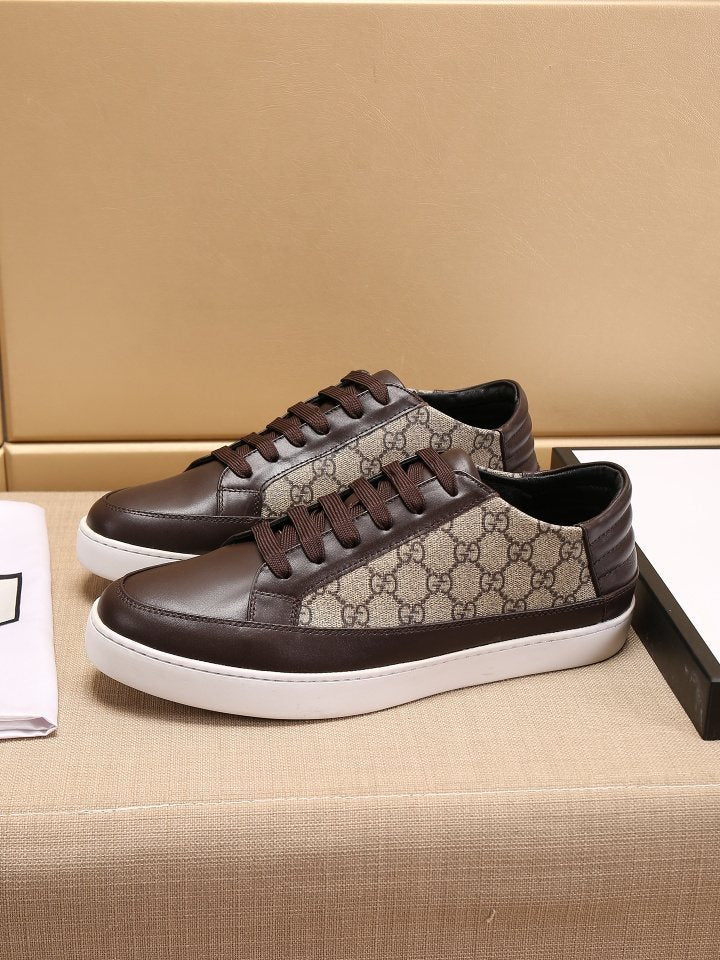 Gucci Men's Monogram Panel Low-Top Sneakers - Contrasting Sole With Textured Tread