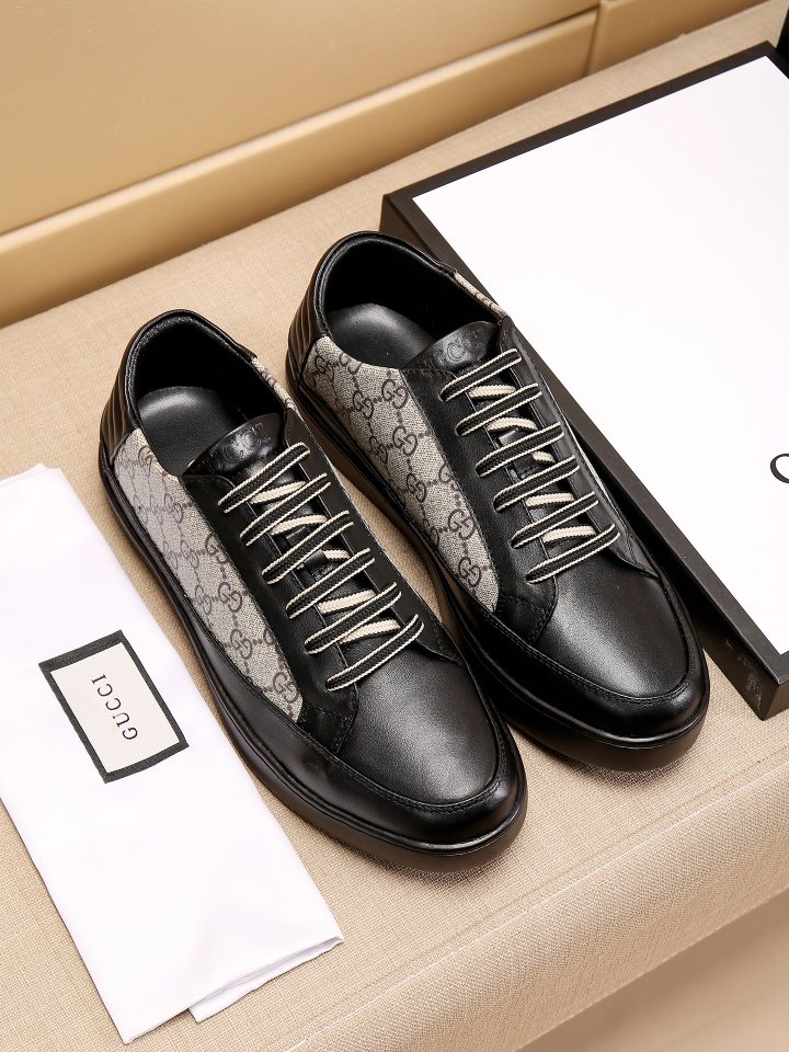 Gucci Men's Monogram Panel Low-Top Sneakers - Contrasting Sole With Textured Tread