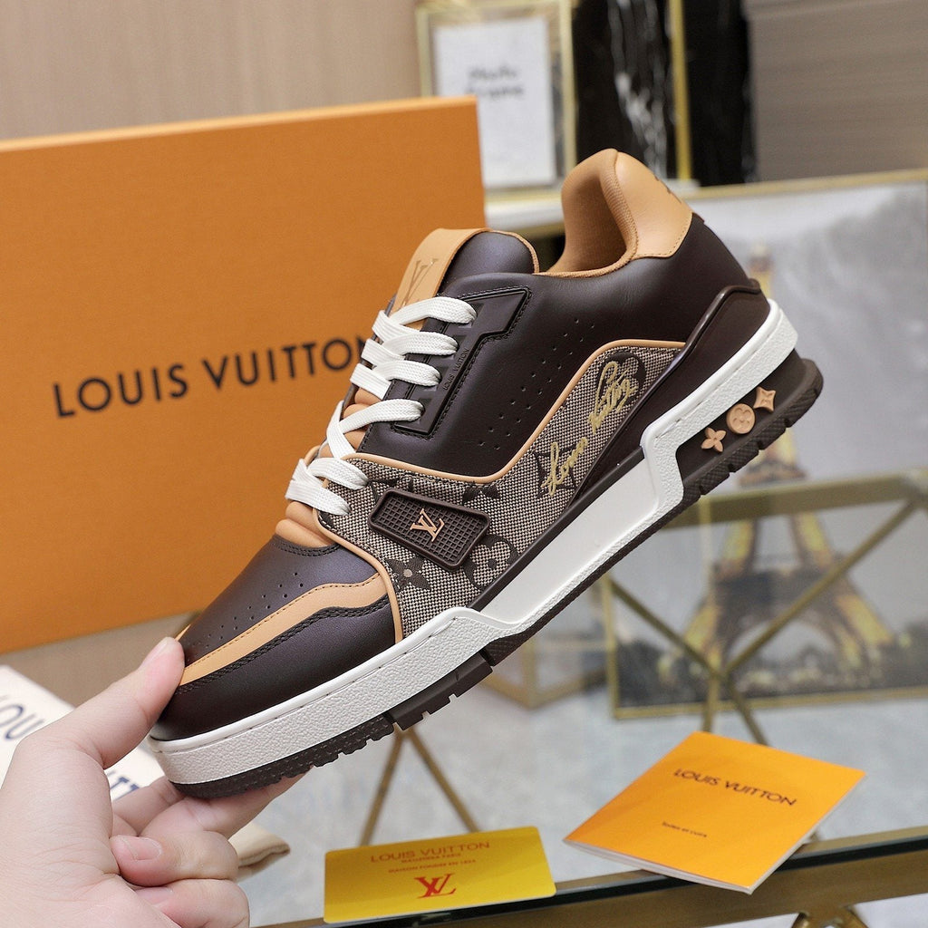 Louis Vuitton Low-Top Sneakers - Padded Collar
