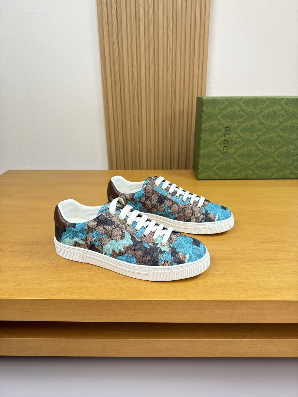 Gucci Turquoise Patterned Low-Top Sneakers