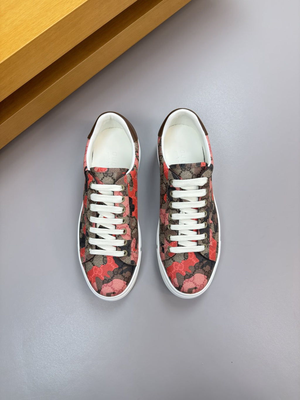 Gucci Turquoise Patterned Low-Top Sneakers