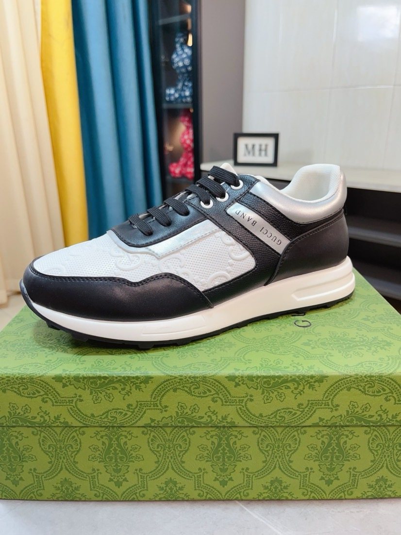 Gucci Men’s Textured Low-Top Sneakers