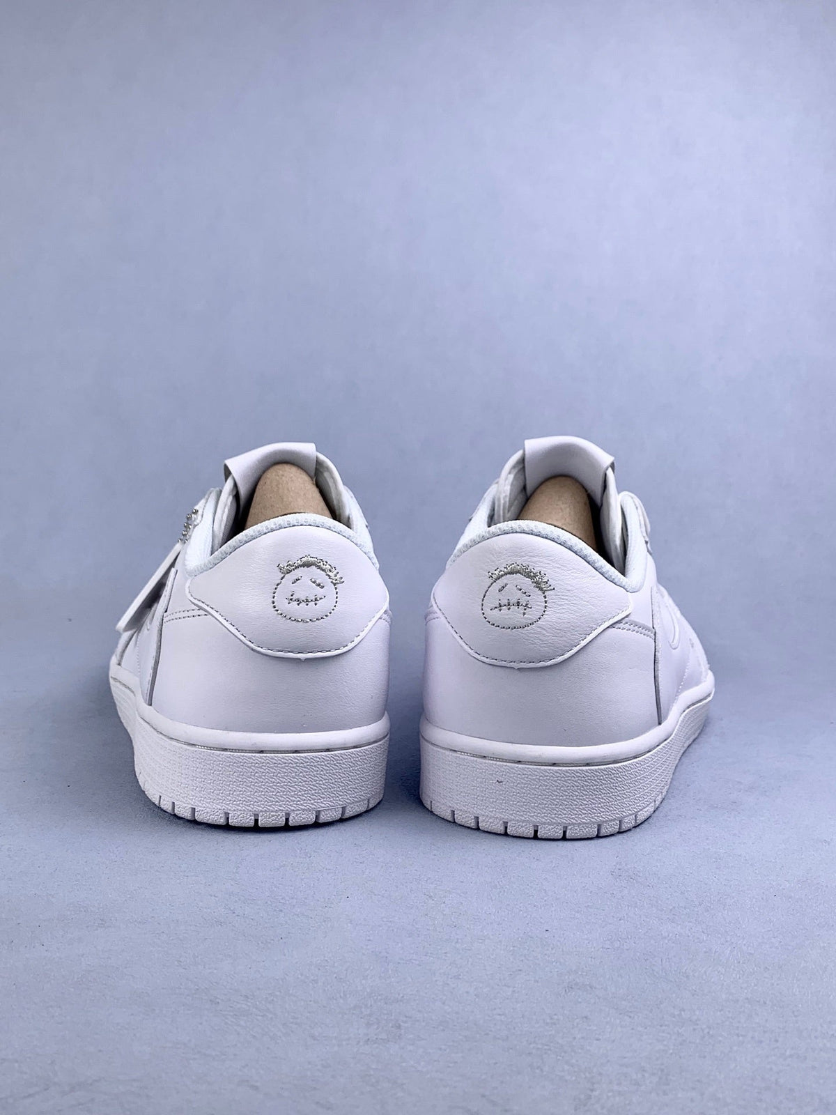 Air Jordan 1 Low OG SP White Reverse Swoosh Unisex Sneakers TD1228-111